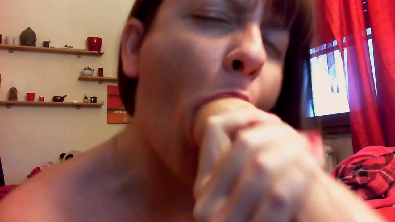 Kacsi weyn walaashaa wasakhaysan afkaaga kala qaad oo wada cab